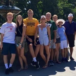 Meet your Posher, Bob